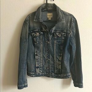 90's Vintage Blue Trucker Acid Wash Distressed Med. Blue Jean Denim Jacket